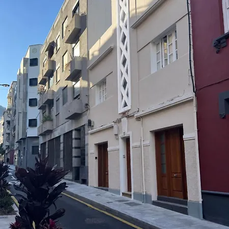 Vv Triana Toscal 1 公寓